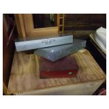 Vintage reflector set & 2 slide containers