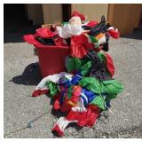 5 blow-up Christmas lawn decorations