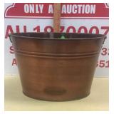 Smith & Hawken bucket