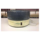 Food dehydrator