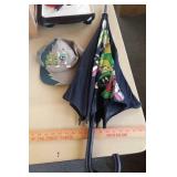 Marvin the Martian umbrella & hat