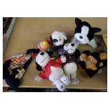 6 stuffed animals/toys