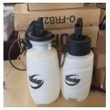 2 hand held sprayers
