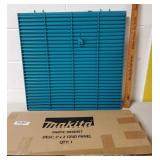 Makita 2x2 Panel Grid