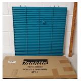 Makita 2x2 Panel Grid