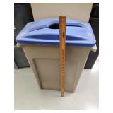 Rubbermaid Slimjim Trashcan