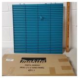 Makita 2x2Panel Grid