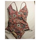 Womens One-Piece Swim Suit
SIZE : MEDIUM 
COLOR