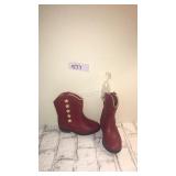 Toddler size 8 boots