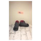 Boys size 6 boots