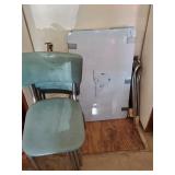 Porcelain Top Table 4 Chairs