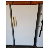 Kenmore14 Stand up Freezer. 13.5-15.4cu ft  Does