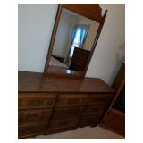 9 Drawer Dresser With Mirror