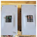 2 Fuse boxes