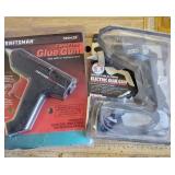 2 Glue Guns