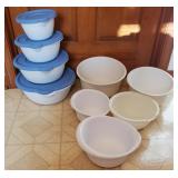 9 Mixing Bowls with 4 Lids