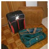 3 pieces of assorted luggage
