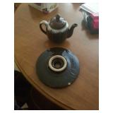 Crock lid & brownware tea pit