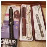 2 Hair curling irons
