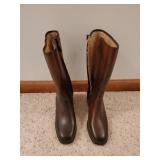 Womens Sz 8 Boots