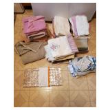 Few Bath Towels, Wash Clothes, Hand Towels,