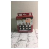 Mantle clips 4 count