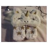 EYE MASK AND SOCK SET
ONE SIZE