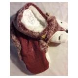 ONE PAIR SLIPPER SOCKS W/ GRIPPERS