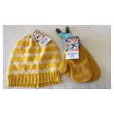 Kids hat sz 4-6x, clip on mittens