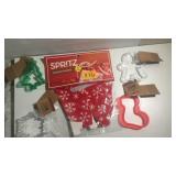 Holiday takeout boxes & 4 cookie cutters