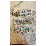 VINTAGE LOT OF 1977 TOPPS SET BREAK LOT