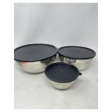 Stainless Steel Stackable Mixing Bowls With Lids