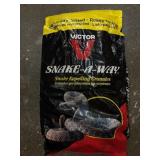 New Victor VP364B Snake-A-Way Outdoor Snake