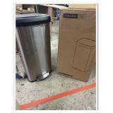 New SONGMICS Kitchen Trash Can, 18-Gallon