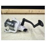 Shakespeare spinning reel (like new)