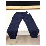 New womenï¿½s Athleta pants size 8 attitude pants