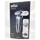 Braun series 7 shaver kit (excellent condition,