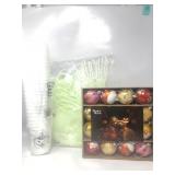 24pcs Halloween cups (white),16 Halloween balls