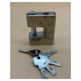 New heavy duty lock with keys