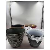 Large variety lot of 10 planters.
