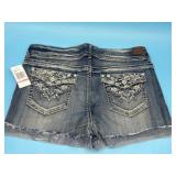 Size 15 women s Wallflower curvy fit shorts