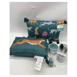 Lot of Women s Home Accessories!! Includes 2 PCs 1