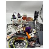 Large Lot of Halloween Items!! Includes Decor & Va