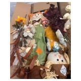 New lot of 3 Scarecrow and decorative florals.