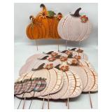 Large Lot of Pumpkin Fall Themed Yard Decor, Varie