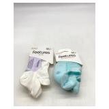 Size Med Lot Of 2 Feetures Socks