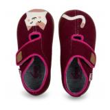 Size 4 See Kai Run Cruz II Slipper Berry Kitty