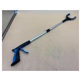 Claw grabber