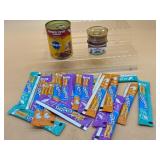 BB:2028 cat food and dog food
