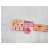 GENTLY USED lip and eyeshadow lot   3 pack of colo